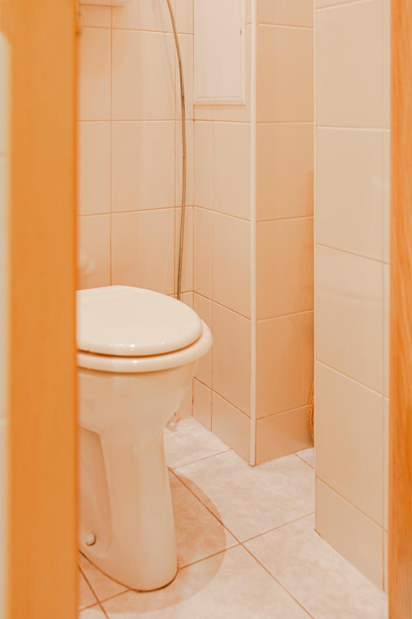 3-кімнатні в центрі, метро театральна Apartment Kyiv